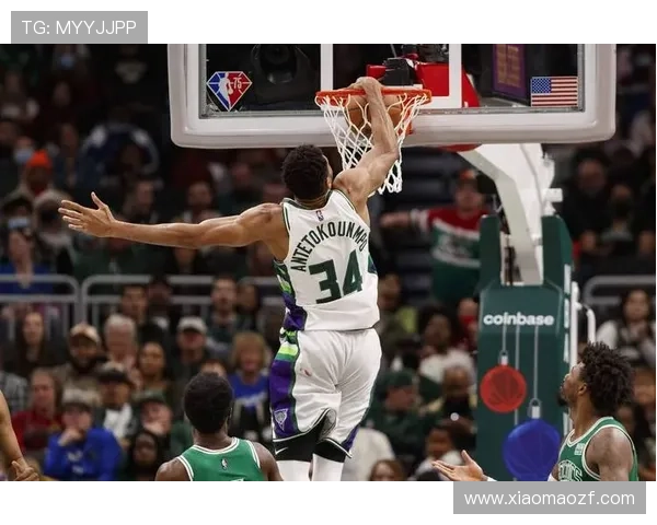 字母哥首投即成经典瞬间暴扣福德与弗拉格震撼全场